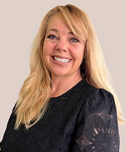 Meet Erika Mendenhall, ACMHC, at Gold Counseling in St. George, UT Meet Erika Mendenhall, ACMHC, at Gold Counseling in St. George, UT