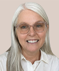 Meet ANGIE JOHNSON, MFTi, at Gold Counseling in Draper, UT