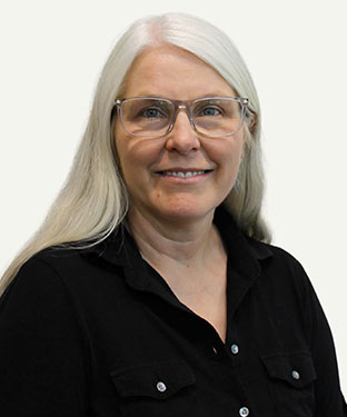 Meet Angie Johnson, MFTi, at Gold Counseling in Draper, UT